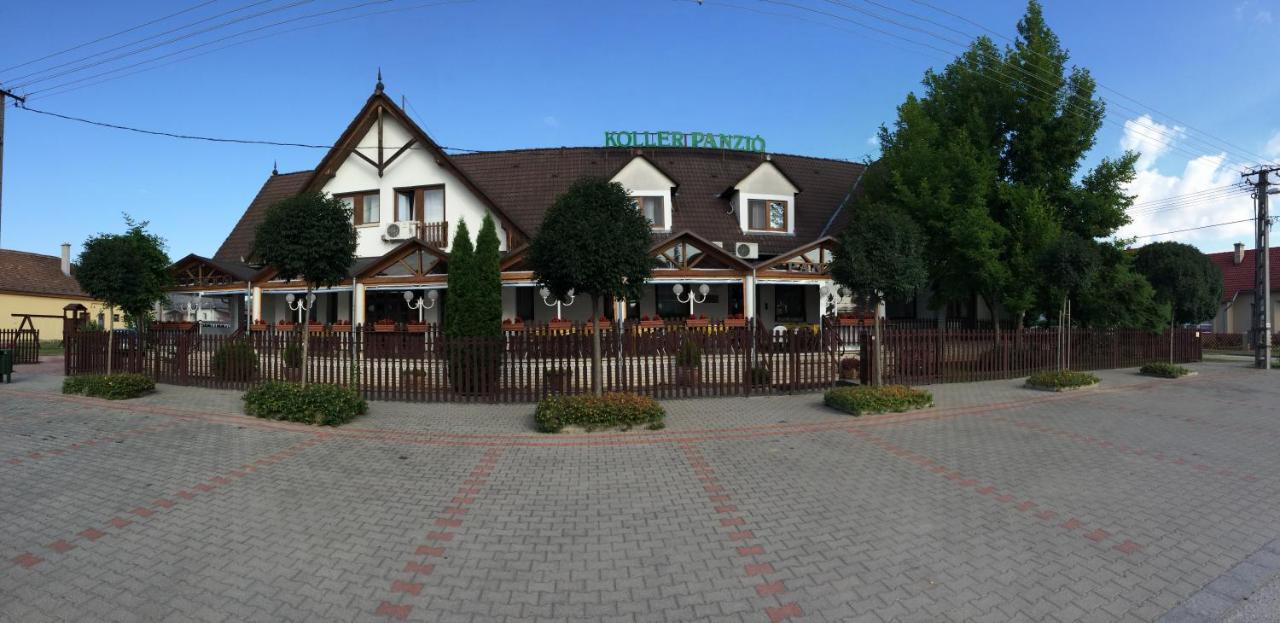 Hotel Koller Panzió Bonyhád Exterior foto